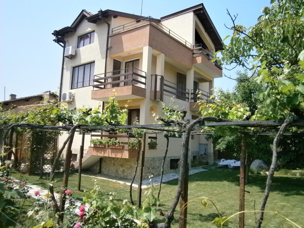 Guest House Hristovi Aheloy ภายนอก รูปภาพ